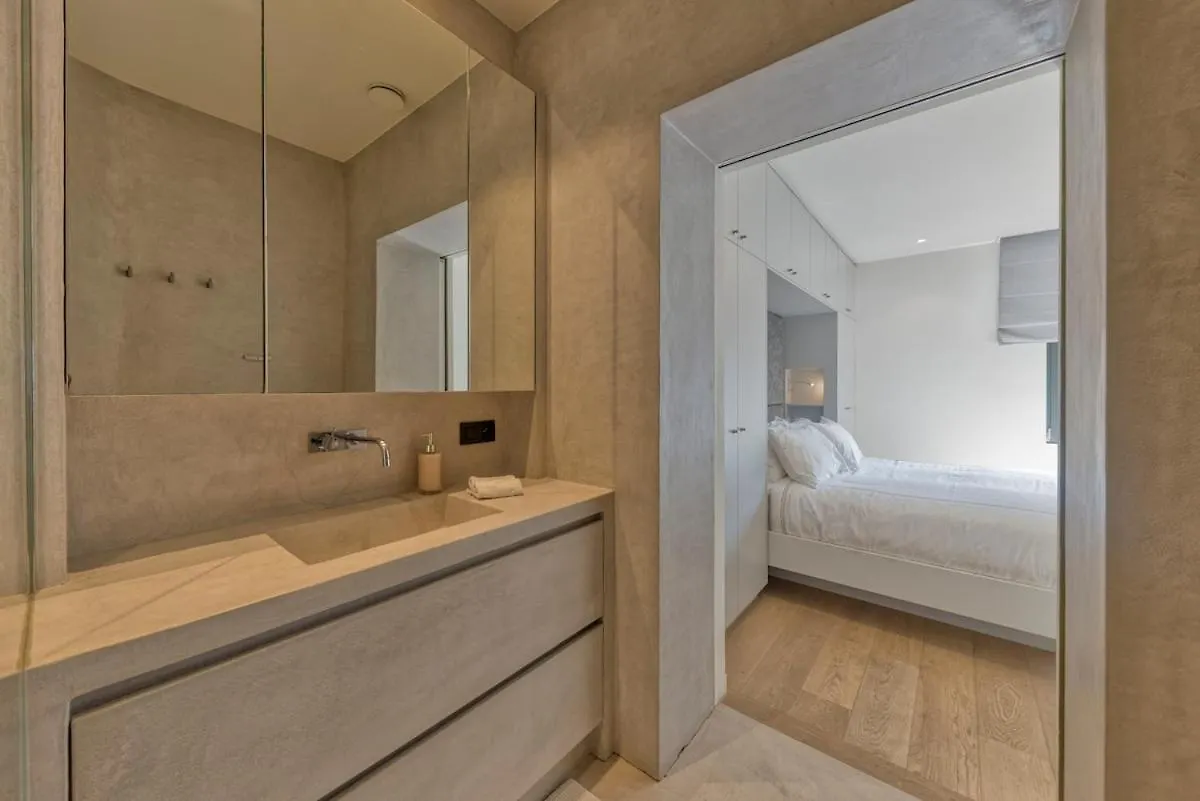 Downtown Brussels Splendor Suites VII